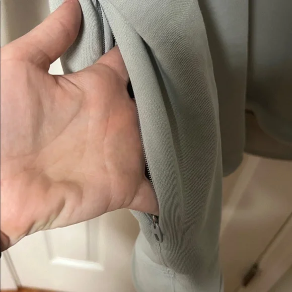 Lululemon French Terry Oversized Long Sleeve Crew
Silver Blue - Picture 7 of 9